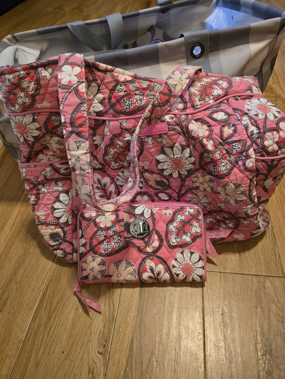 Vera Bradley Pink Floral Quilted Tote